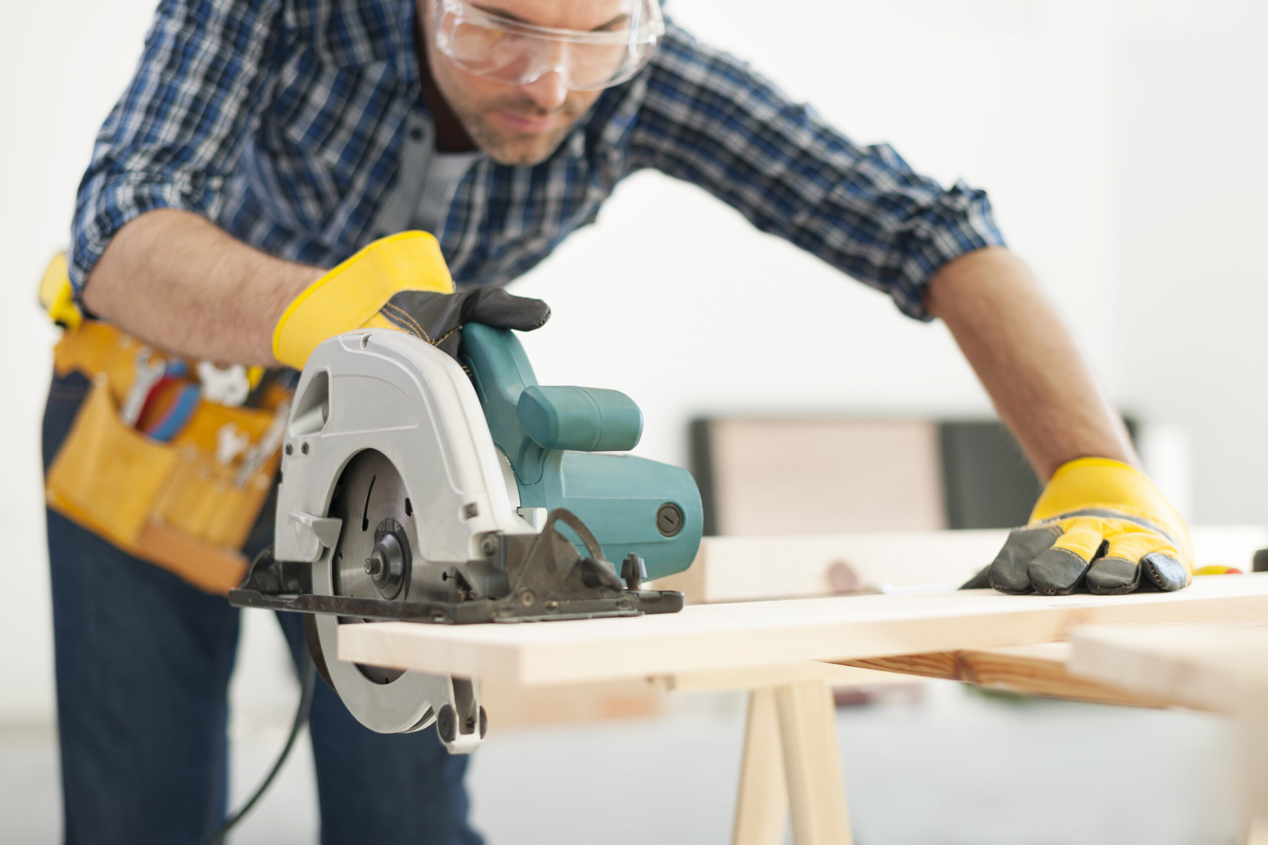 Stay Safe: The Importance of Emergency Preparedness in Everyday Life 1 storyblocks carpenter working with circular saw rZMf7Rwqz scaled